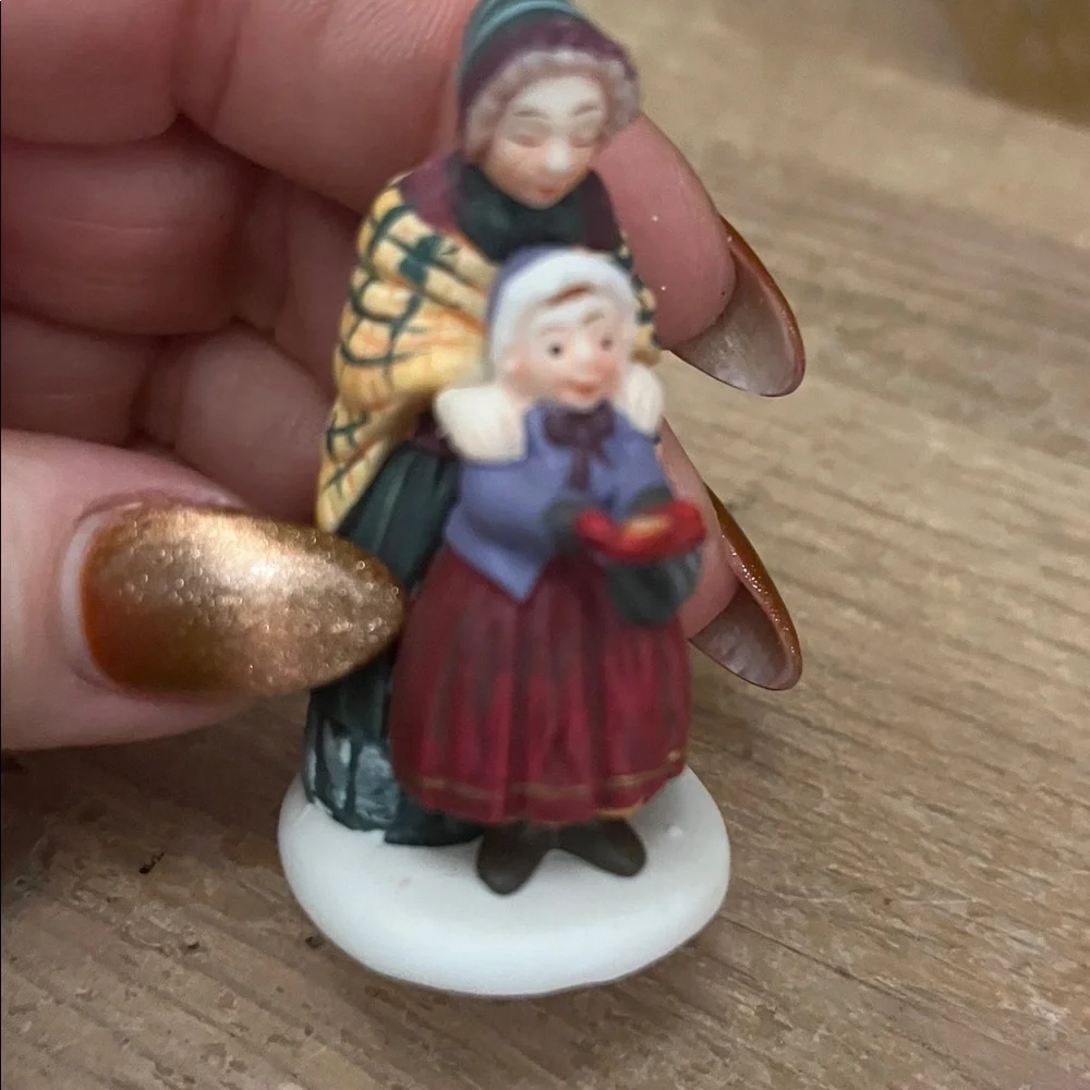 Dept 56 Twelve Days of Christmas “Two Turtle Doves” Handpainted Porcelain
